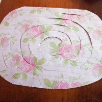 Paper spiral to make a rose.