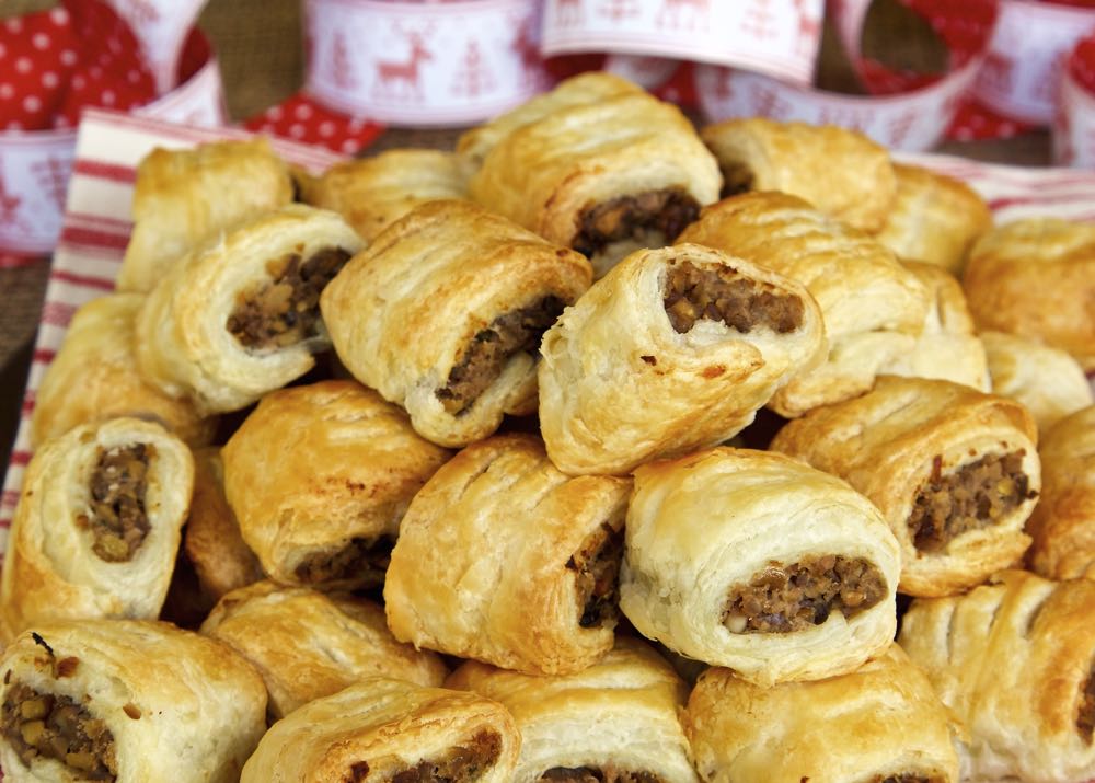 Vegan sausage rolls filled with chestnuts, red wine and mushrooms wrapped in puff pastry.